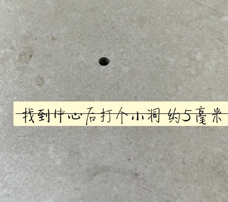 东兴瓷砖空鼓维修公司专业解答在瓷砖铺贴过程中，如果砂料搅拌不均匀，将会带来以下问题